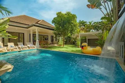 Image de 4 Bedroom Haven, Family or Big Group Vacation House