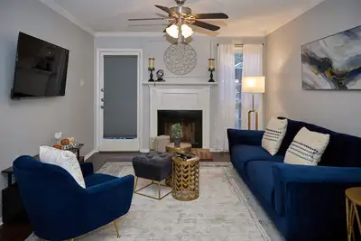 Image de Urban, cozy living on Far North Dallas, Condo Pet-Friendly