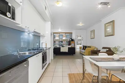 Image de Spacious & Comfy Apt for 6 Next to Darling Harbour