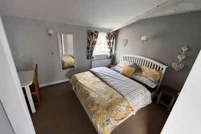 Image de Cosy cottage with log burner, hot tub and pet friendly.