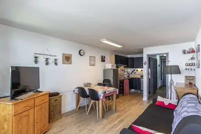 Image de Studio cabine 5 pers, balcon, cuisine équipée, casier à ski