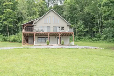 Image de Cozy mountain escape/4 bdrm2bath/10mi to Bedford Springs/PickleBall & Basketball
