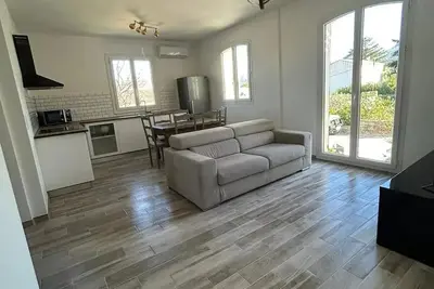 Image de Appartement entre mer et montagne avec beau jardin