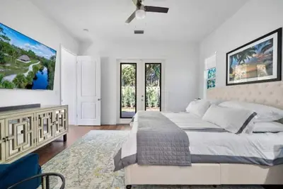 Image de New Construction-Modern, Close to Beach, Large patio and grill, full amenities