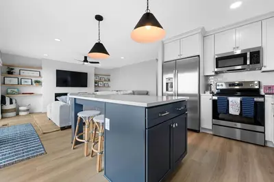 Image de Lake Mitchell Lakefront Retreat. Family-Friendly home to fish, swim, or ski!