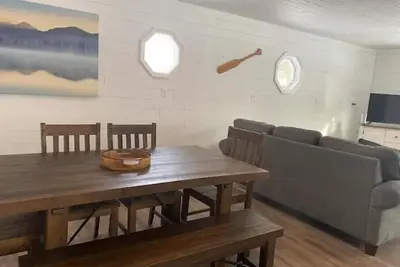 Image de Carriage House - Just Renovated