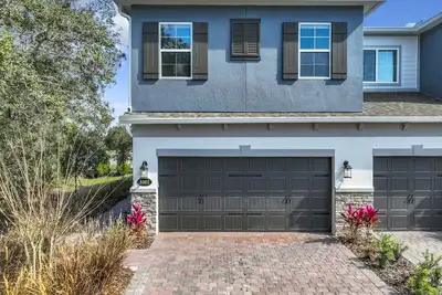 Image de Cute new townhome, 3bd 2. 5 ba, Peloton/weights, printer, bike trail, gated