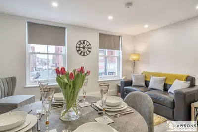 Image de Central Windsor 1br | Steps from Attractions