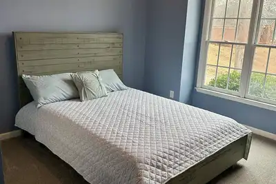 Image de 15 Minutes from anywhere you want to go in Columbus! A home away from home.