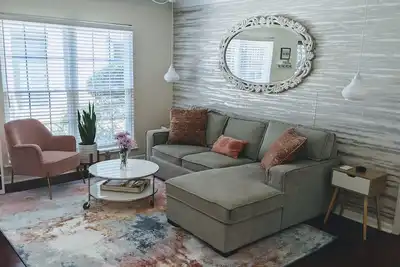 Image de Minutes away from Charleston and Beaches! \n\n