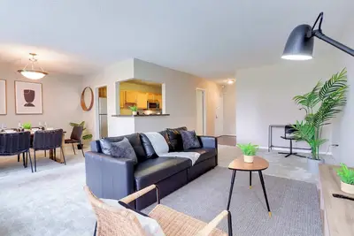 Image de Spacious Apt Near D. C. & Metro