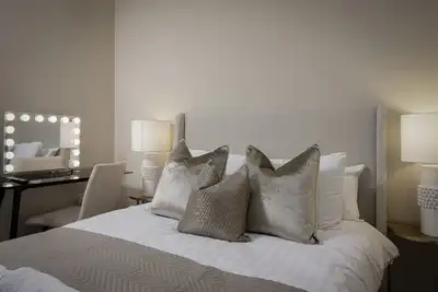 Image de Suite 1 Luxury-Appartement-Vue ville-Salle de bain privée séparée