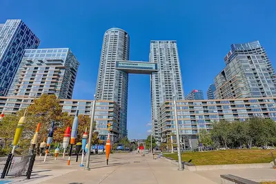 Image de Amazing lakeView 2 Beds Central Toronto