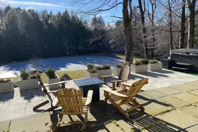 Catskills Pond Getaway