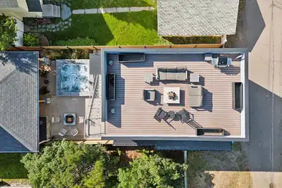 Image de *****Rooftop Guest House w/ Hot Tub*****