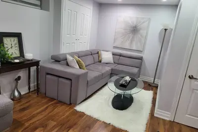 Image de Luxurious Apt 2BRs+1ba Spacious Modern, w. parking