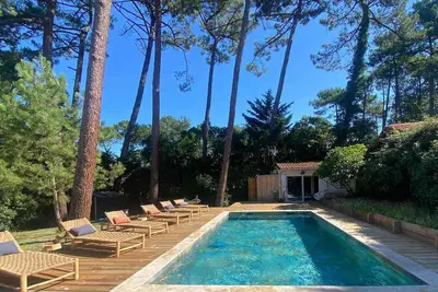 Image de Villa contemporaine à 8 mn à pied de la plage