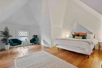 Image de Spacious★ Modern ★ Luxury+ Hot Tub & Patio