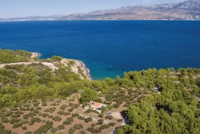 Image de Maison isolé pour la famille Baie Ducac, Brac (K-14312)