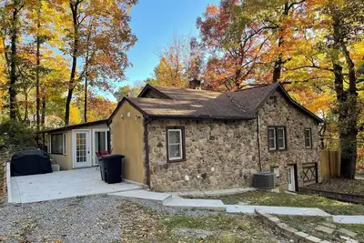 Image de Entire Mountain Cottage Near Scenic Hiking Trails, Your Getaway Retreat!