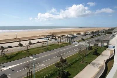 Image de Appartement confortable à Saint-Jean-de-Monts pour 5 pers, face à la mer