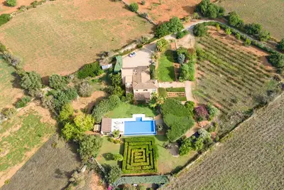 Image de Maison exclusive pour 8 personnes, magnifique espace extérieur, grande piscine