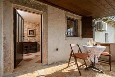 Image de Appartement de vacances Kanfanar pour 1 - 2 personnes avec 1 chambre à coucher - Maison de vacances
