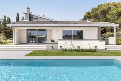 Image de FlaBen Luxury Villa - Deux Chambres Villa, Couchages 4