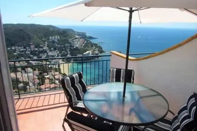Image de Superbe studio avec vue sur la mer Roses Av 14