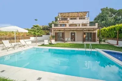 Image de Villa Orsalia - Six Chambres Villa, Couchages 11