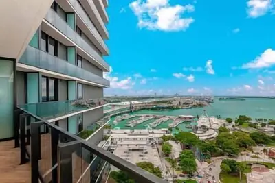 Image de Beautiful 1 Bd Condo in Downtown #1914