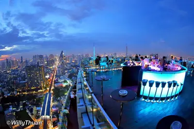 Image de Spacious Luxury Condo: Rooftop pool, Gym & Garden @ Bts Phrom Phong\n