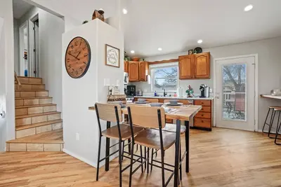 Image de Hot Tub Oasis Near Nnu & Lake Lowell | 3br | Large Yard | Bbq | Sleeps 9