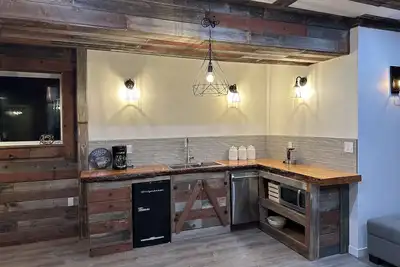 Image de Cozy lakeside golf resort in Tobiano