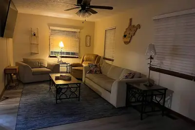 Image de Cozy Apartment with onsite restaurant in Logan Wv Close to Hatfield McCoy Trail