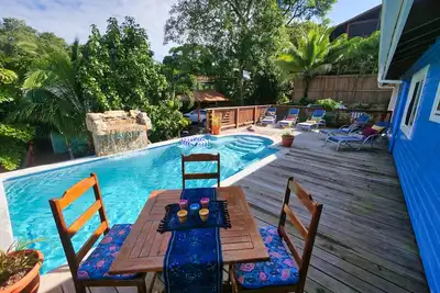 A dream getaway…! 3-bedroom home with a pool and ocean views