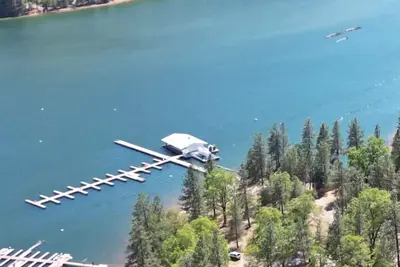 Image de Walk to Lake/Marina, Game Rm, Hot Tub, 10 Guests  - Shasta Lakeshore Retreat #12