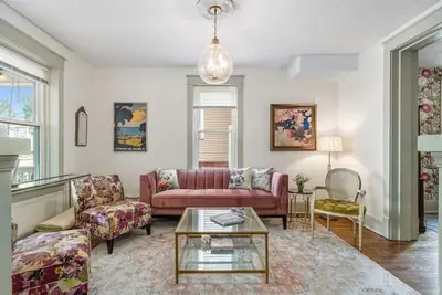 Image de Casa Di Fiori -Walk to Downtown