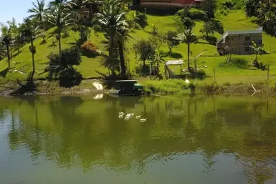 Image de House for 12 with Dam Access and Bbq