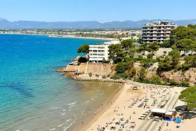 Image de Appartement à 50m de la plage avec terrasse, Wi-Fi, climatisation et parking à Salou