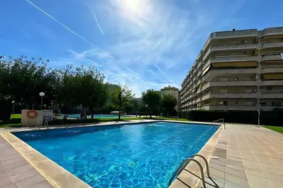 Image de Appartement Confortable à Salou - 500m de la Plage, 3 Piscines, Wi-Fi Gratuit