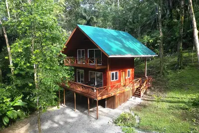 Image de Casa en la Jungla en Playa Bluff - Casa Bambú