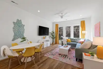 Image de Starburst - An Atomic Ridge Home