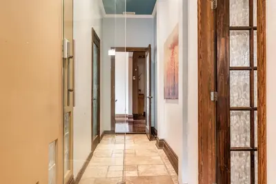 Image de Spacious 2 bedroom Downtown Montreal