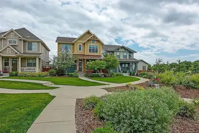 Image de Stunning Central Park Home Next to Parks!