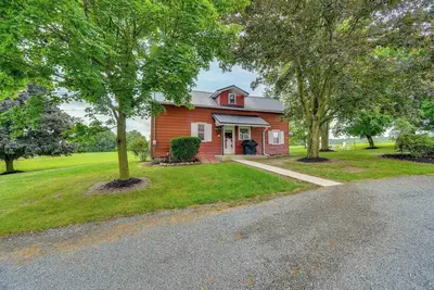 Image de Cozy New York Farmhouse w/ Porch, Grill & Fire Pit