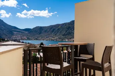 Image de ContempoCoast 1Bdr Apt w/ Boka Bay view & terrace