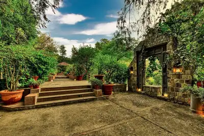 Image de 8 Mandi Hills Boutique Farmstay by 8mh - With Pool