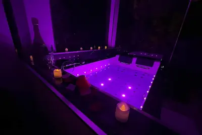 Image de Gîte Love Contemporain Aux quatre petits clos