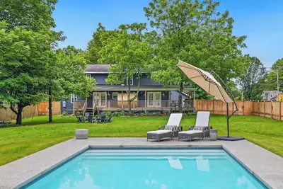 Image de Woodland 5-Br Retreat 5-Min to Jiminy Peak